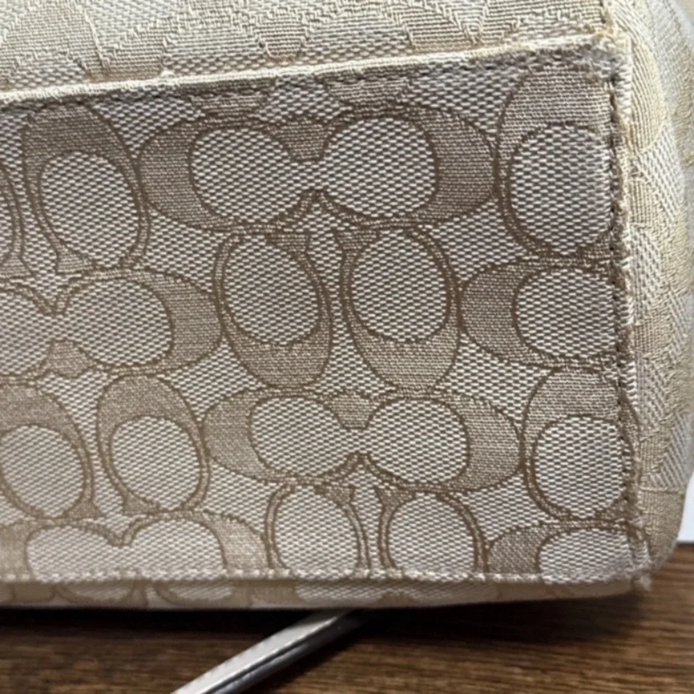 Coach Beige Signature Shoulder Bag​